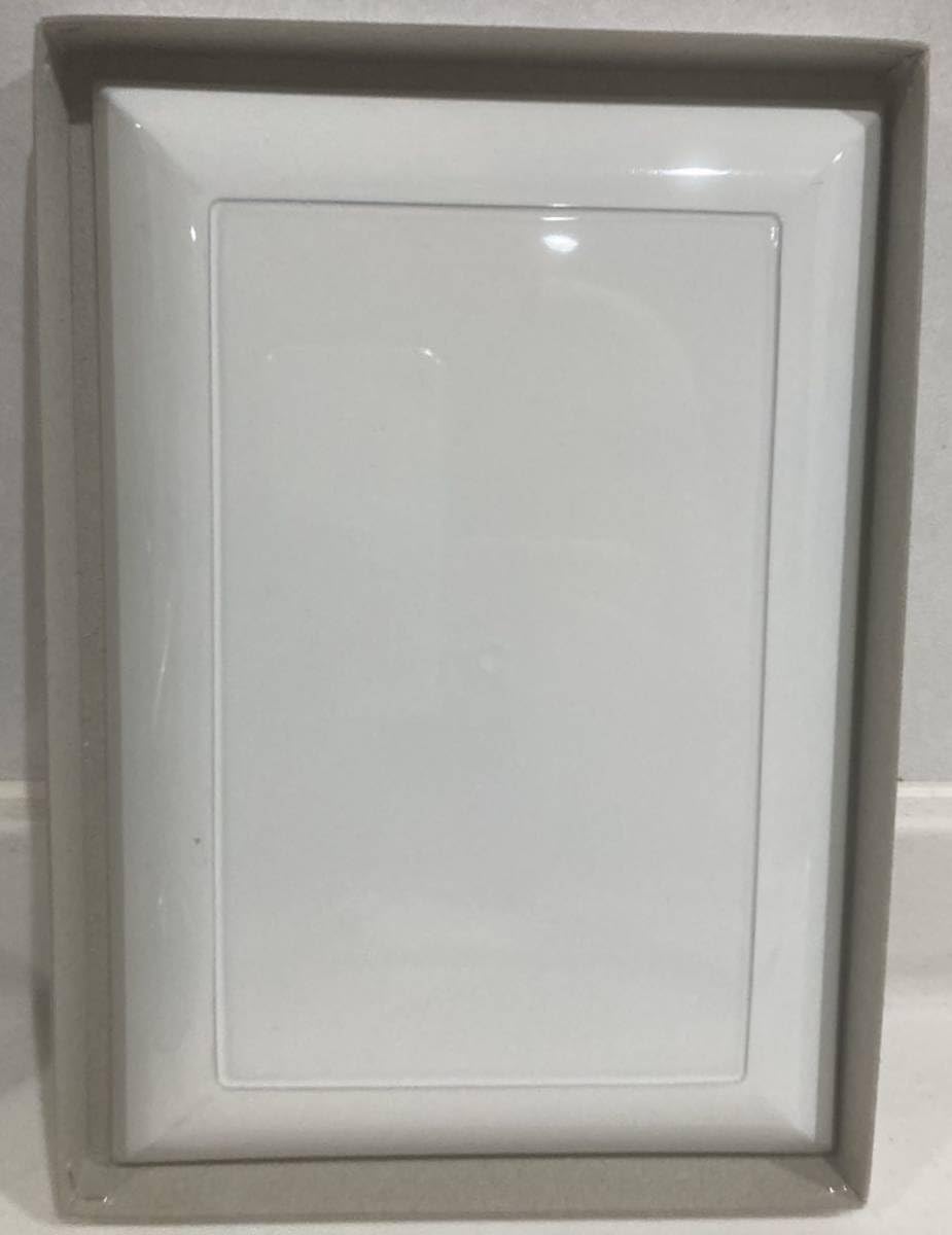 Amazon | 岡本太郎 プレート トランプ柄 絵皿 | ノーブランド品